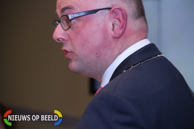 Oproep van burgemeester Martijn Vroom Krimpen aan den IJssel voor ... - Nieuws op Beeld