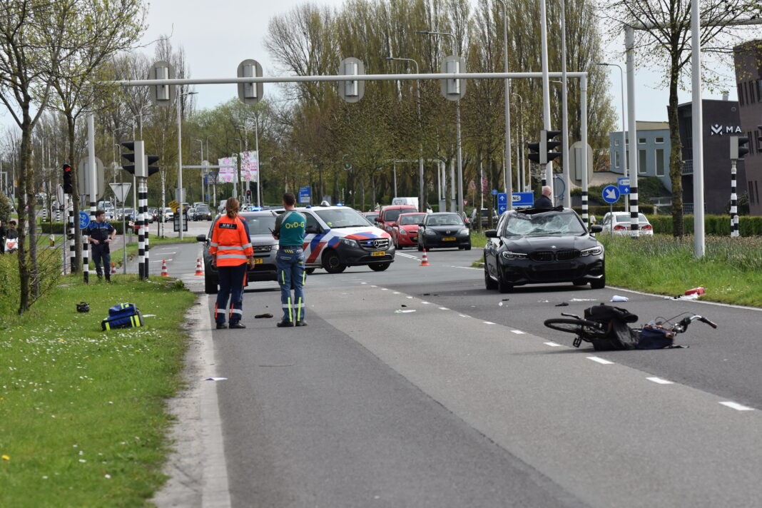 Fietser Overleden Na Aanrijding Met Auto Groene Kruisweg Spijkenisse