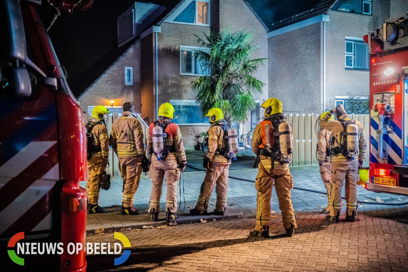 Explosief Ontploft Bij Voordeur Van Woning En Richt Ravage Aan ...