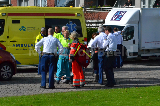 Kinderen op fiets geschept door auto