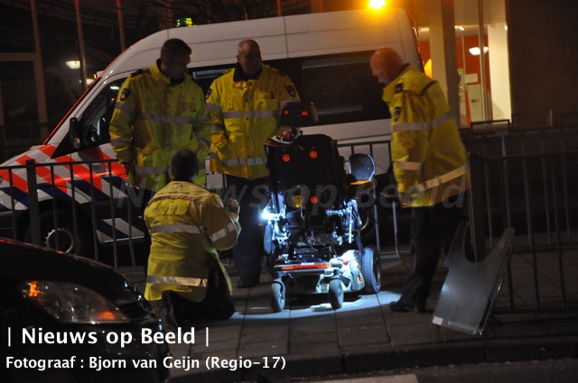 Mindervalide man geschept door auto in Hoogvliet