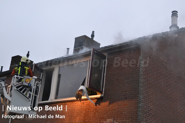 Brandje in dak van woning Korenstraat Zevenhuizen