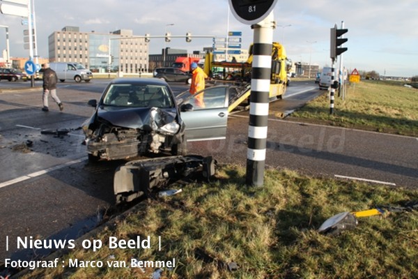 Forse schade na ongeval op de N11 Alphen