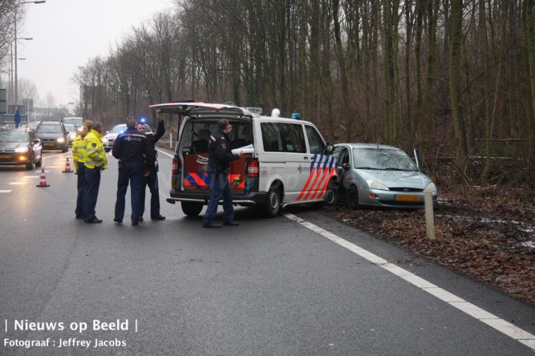 Dronken automobilist klemgereden na achtervolging Capelle aan den IJssel (Video)