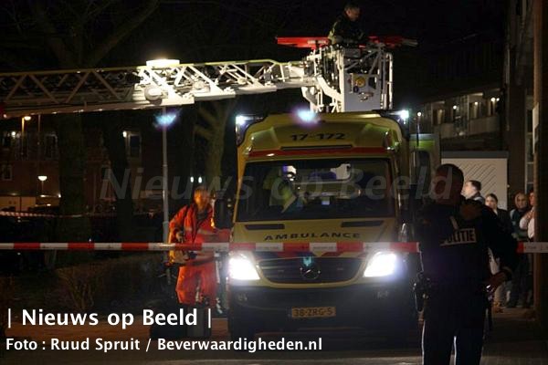 Man zwaargewond na schietpartij Beesdestraat Rotterdam (VIDEO)