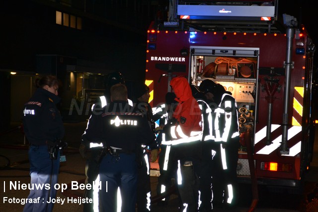 Man licht gewond na brand Reviusrondeel Capelle aan den IJssel