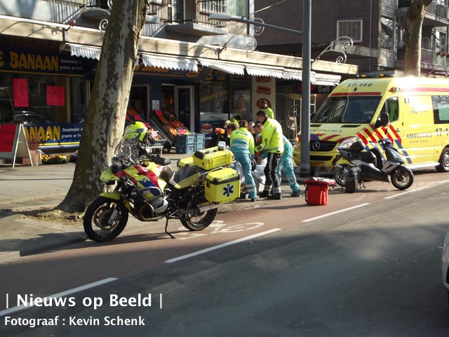 musical lavendel Trouw Bestuurder scooter gewond door ongeval Slinge Rotterdam - Nieuws op Beeld
