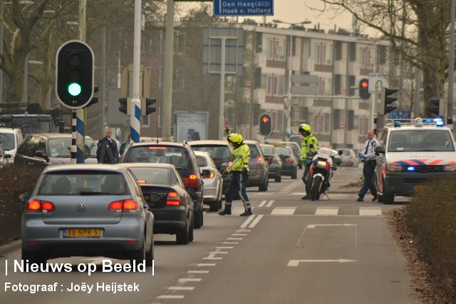 Politie lost schoten op gestolen auto ‘s-Gravenlandseweg Schiedam