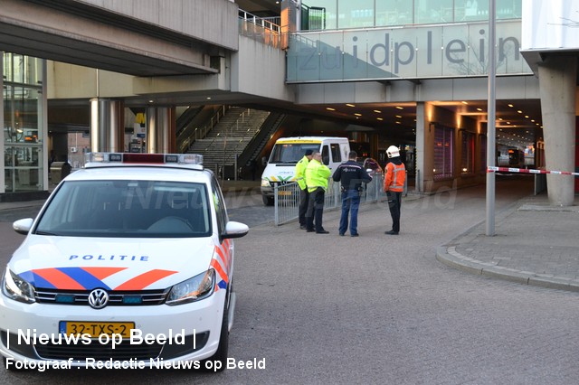 Man gewond na steekpartij op trap Zuidplein Rotterdam