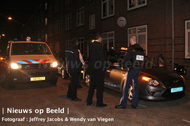 Overval op taxi chauffeur Rusthofstraat Rotterdam Crooswijk (video)