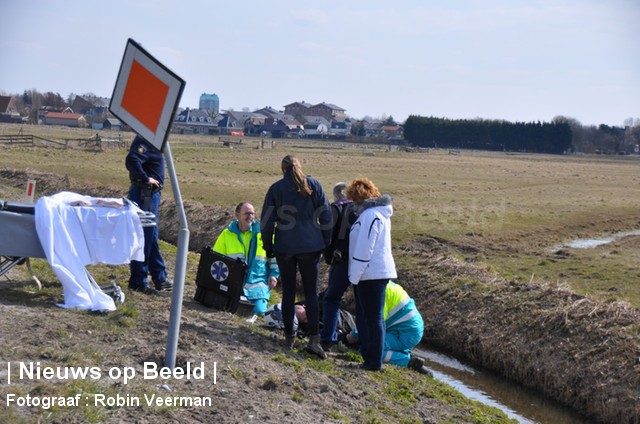 01-04-13-Noorddijk-Hellevoetsluis-ongeval-eenzijdig1