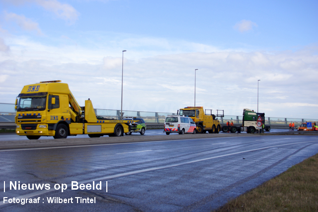 foto-wilbert-tintel-vrachtwagen-a12-bleiswijk-12-04-13-1