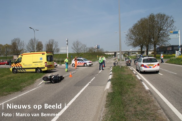 Bestuurder van motor gewond na ongeval N207 Waddinxveen