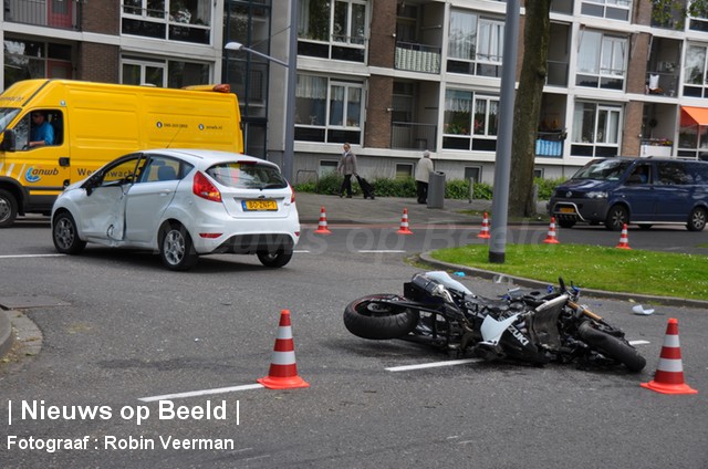 Motorrijder betrokken bij ernstige aanrijding Slinge Rotterdam