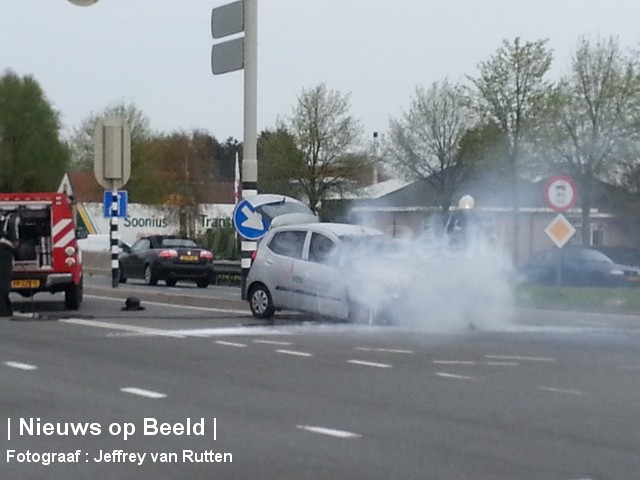 02-05-13-Bleiswijk-N209-Voertuigbrand-1