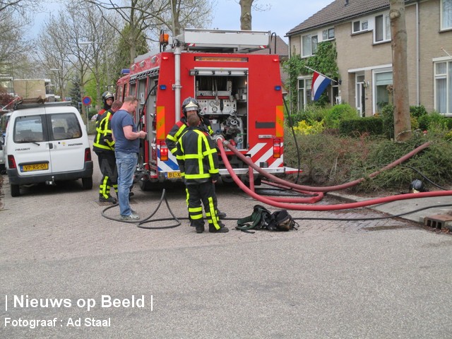 05-04-13-Klipper-Barendrecht-Gebouwbrand-Zolder1
