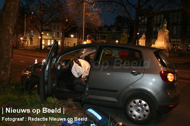 05-05-13-S-gravendijkwal-Rotterdam-Aanrijding-Eenzijdig4