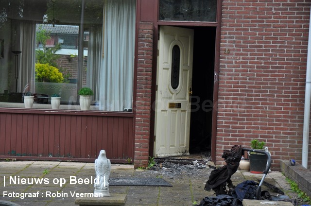 19-05-13-Merwedepad-Rozenburg-Woningbrand3