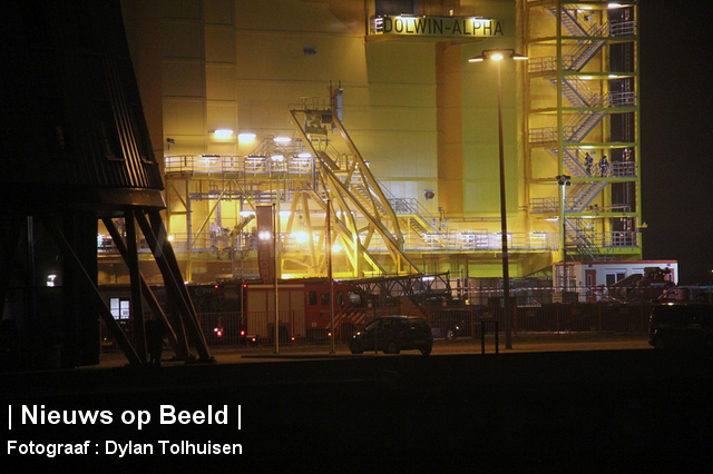 foto-dylan-tolhuisen-brand-boorplatform-schiedam-30-05-13-2