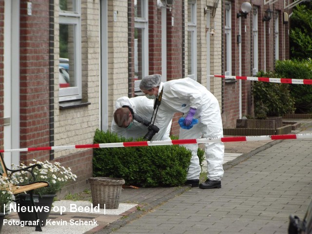 Politie start onderzoek na aantreffen overleden vrouw in woning Harderwater Barendrecht