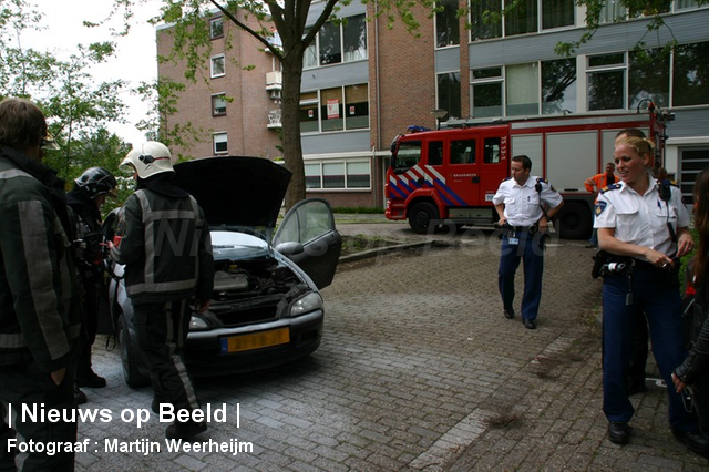 foto-martijn-weerheijm-voertuigbrand-zeemanstraat-vlaardingen-06-13-1
