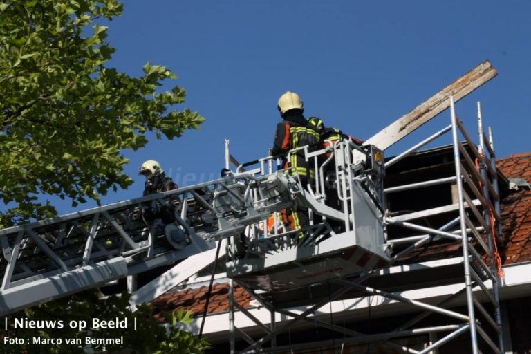 Brand op dak van woning Krugerlaan Gouda