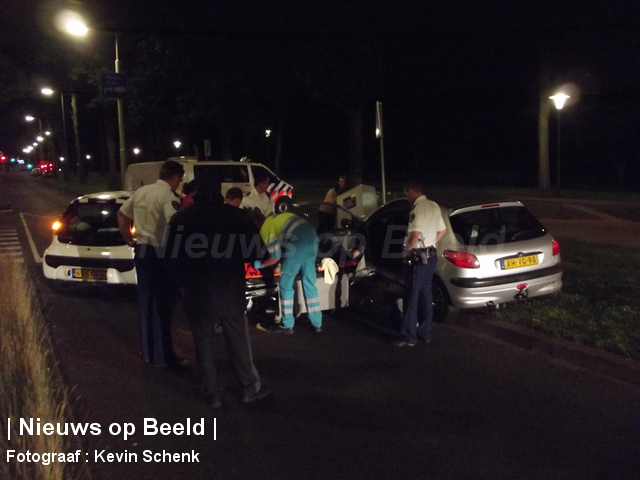 Vrouw gewond na botsing elektriciteitskastje Rotterdam