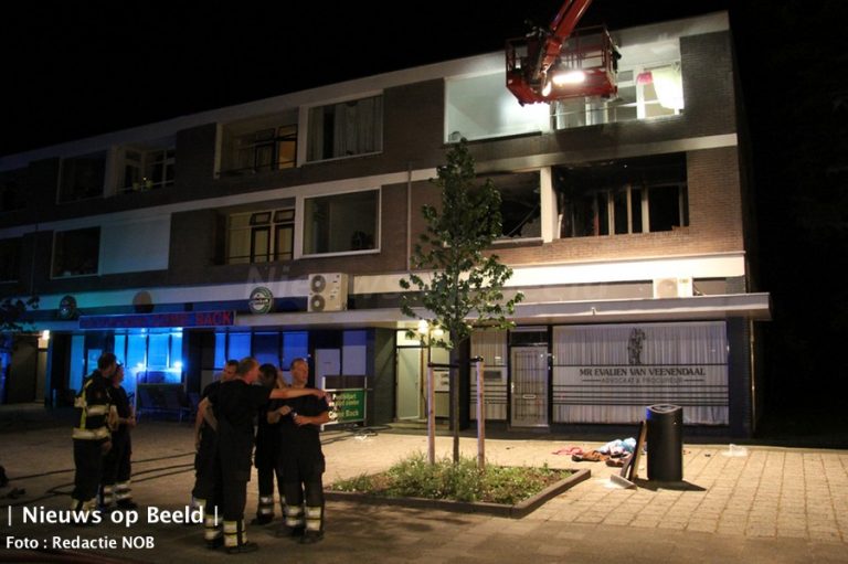 Uitslaande brand in woning Laan van Nieuw Blankenburg Rozenburg (video)