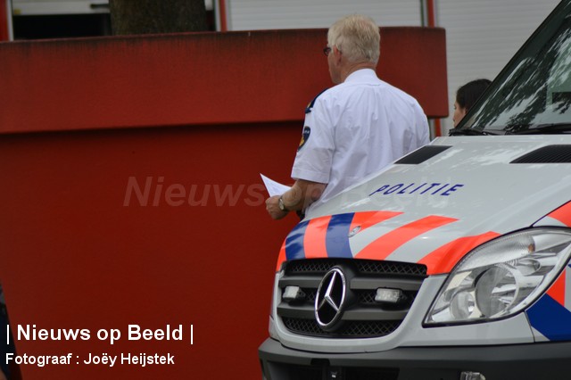 Hulpdiensten starten zoektocht na aantreffen mogelijk stoffelijk overschot Nieuwe Maas Rotterdam
