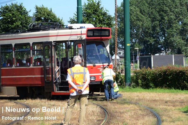 01-08-13-Nootdorp-NootdorpseLandingslaan-Onsporing-Tram2