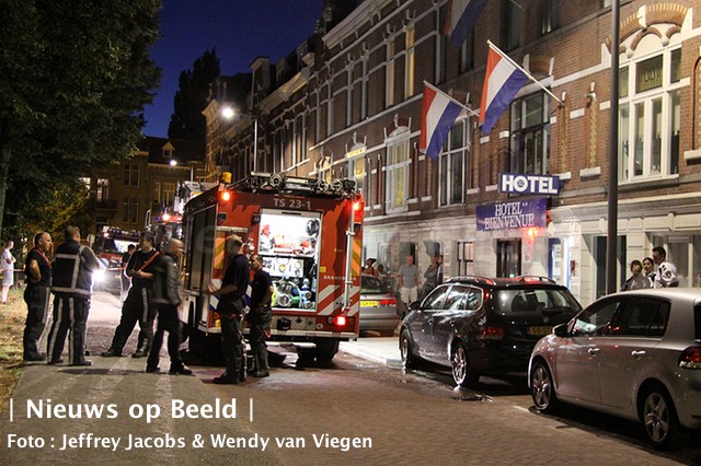 03-08-13-spoorsingel-rotterdam-middelbrand-1