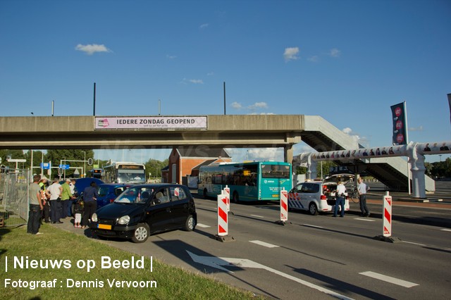 19-08-13-Zuiderparkweg-Rotterdam-Aanrijding4 19-08-13-Zuiderparkweg-Rotterdam-Aanrijding4.jpg