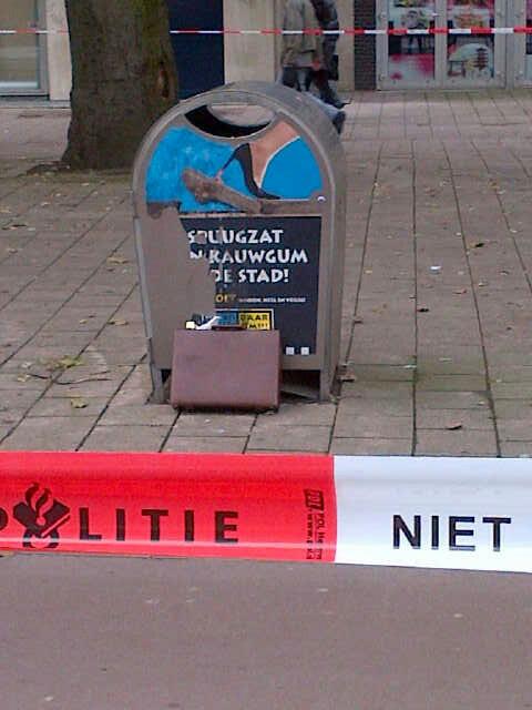 Verdacht koffertje veroorzaakt onrust Coolsingel Rotterdam