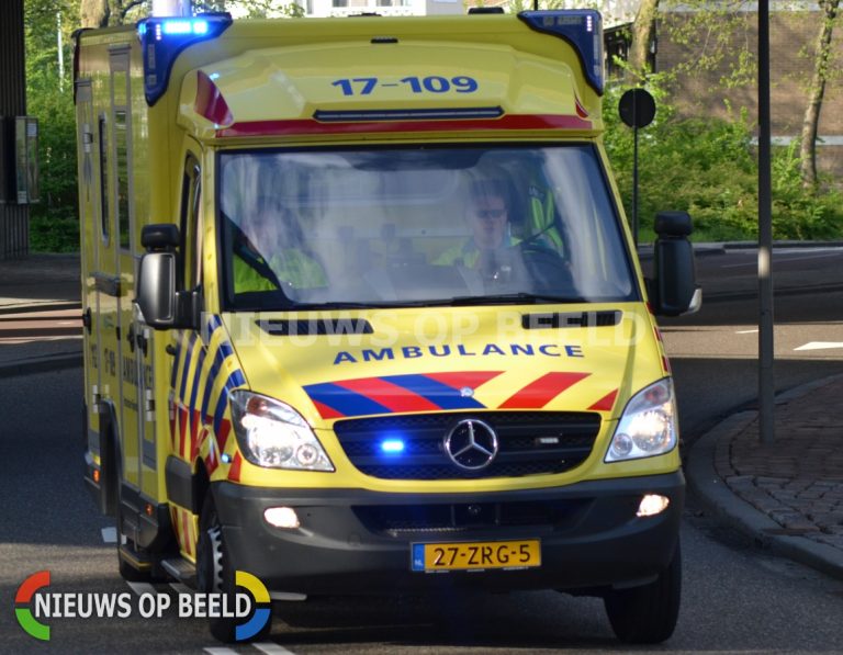 Man bedreigt en achtervolgt ambulancemedewerkers in Haarlem