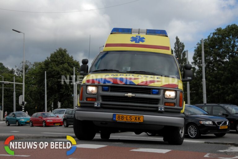 54-jarige man gewond na ongeval met chemische stof Oude Maasweg Botlek