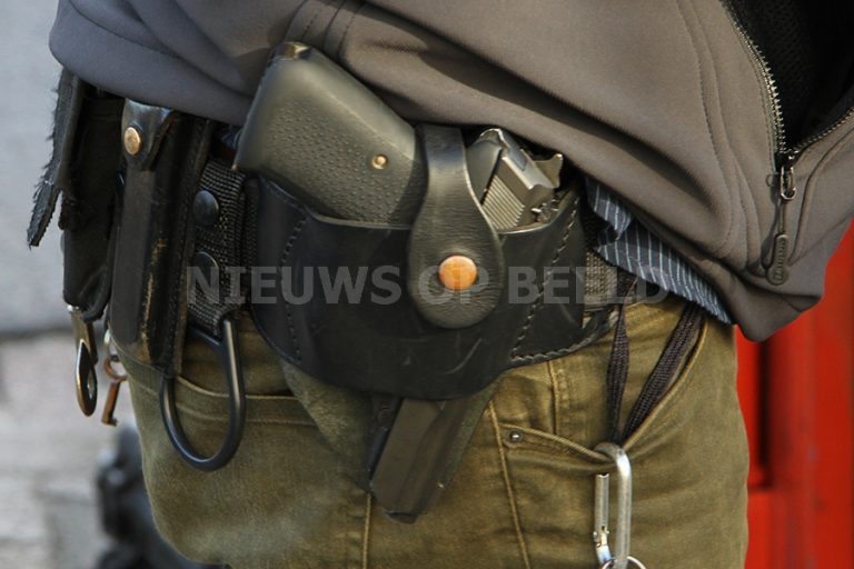 Man in been geschoten door politie Burgemeester van Lierplein Vlaardingen
