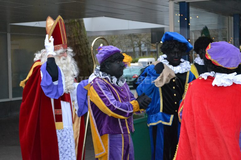 Sinterklaas blikt terug op een fantastisch feest op winkelcentrum Het Lage Land Rotterdam