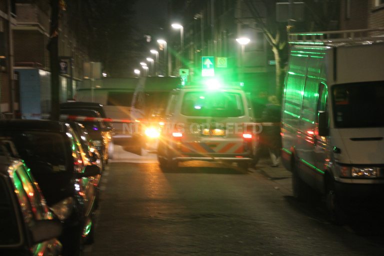 Politie lost schot op gewapende verdachte Van Speykstraat Rotterdam