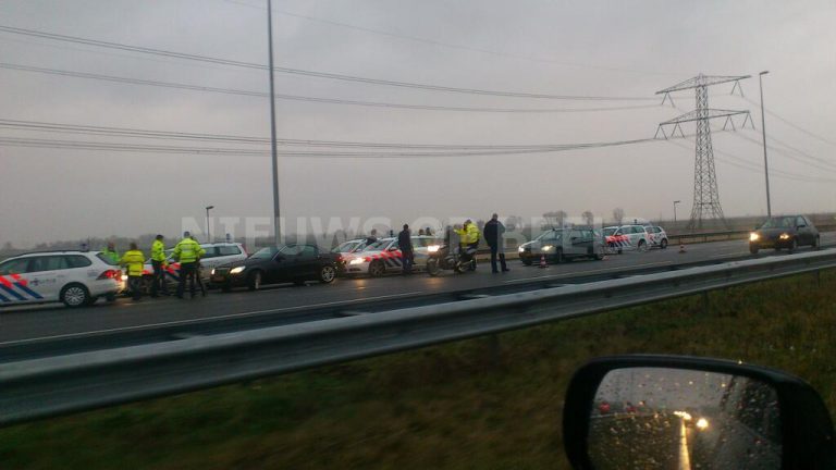 Voertuig klemgereden na 140 kilometer lange achtervolging A12 Bleiswijk