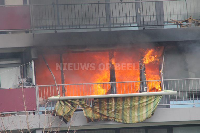 Grote brand verwoest woning Savelsbos Zoetermeer