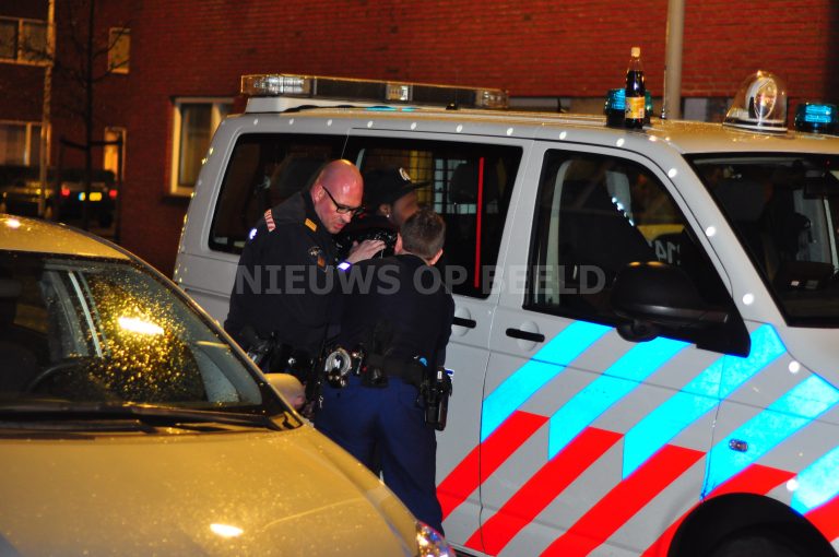 Politie houdt zeer snel verdachten van straatroof aan Brekelsveld Rotterdam