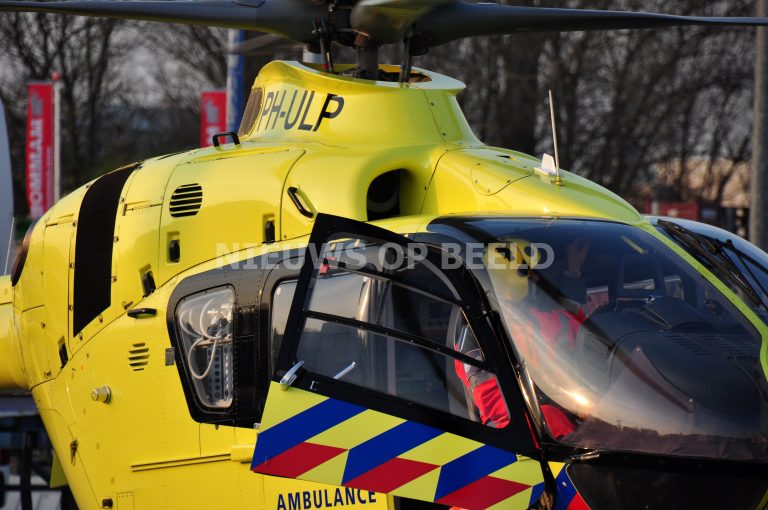 Dode na ongeval tussen auto en vrachtwagen Maasvlakteweg Rotterdam