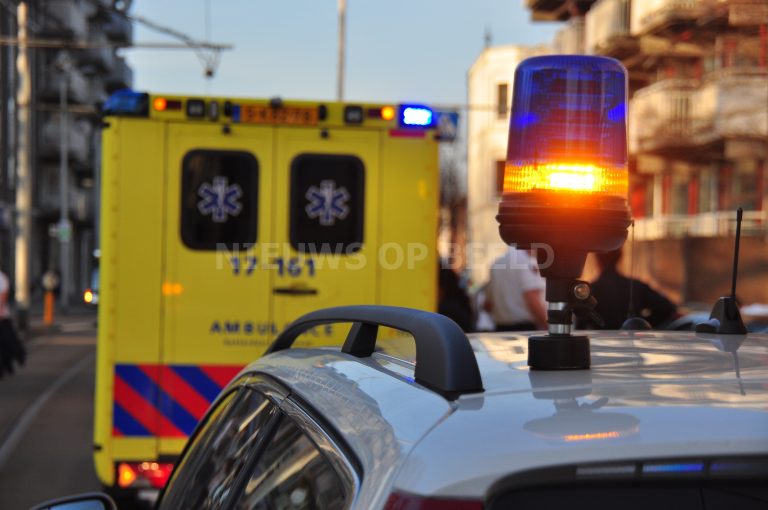 Motorrijder zwaargewond aan been na ongeval Marconiplein Rotterdam