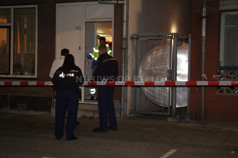 Politie zoekt getuigen mishandeling drie bewoners Frederikstraat Rotterdam
