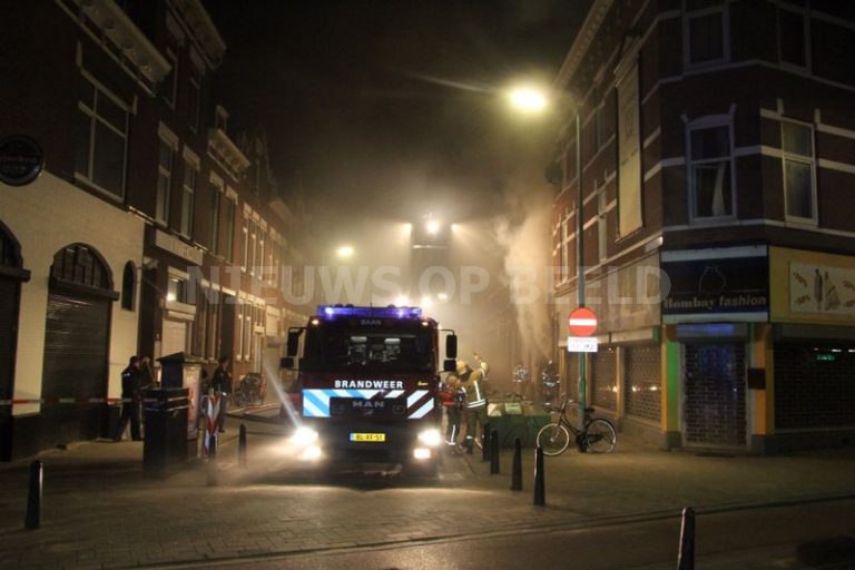 Gewonden (13) bij grote brand in portiek flat Jan Porcellisstraat Rotterdam [VIDEO]