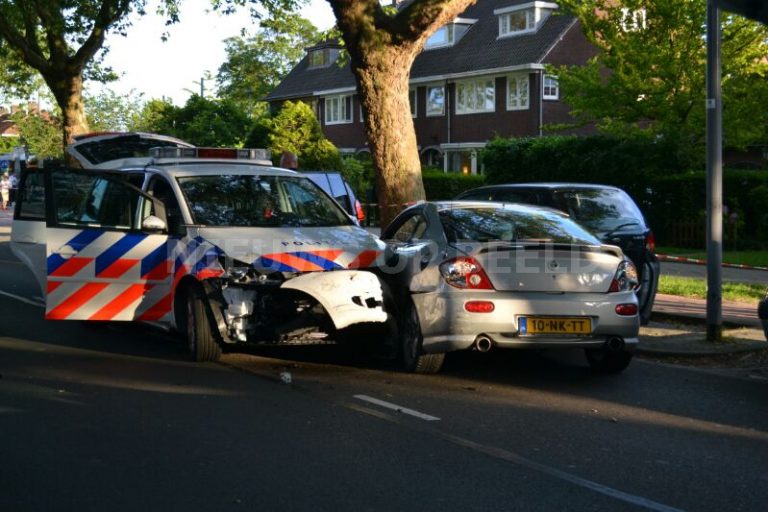 Auto klemgereden na politieachtervolging Molenlaan Rotterdam [VIDEO]