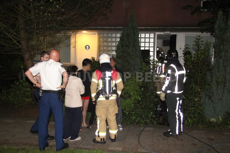 Bewoners op tijd gewekt door rookmelders na brand in meterkast Jan Meertensstraat Rotterdam