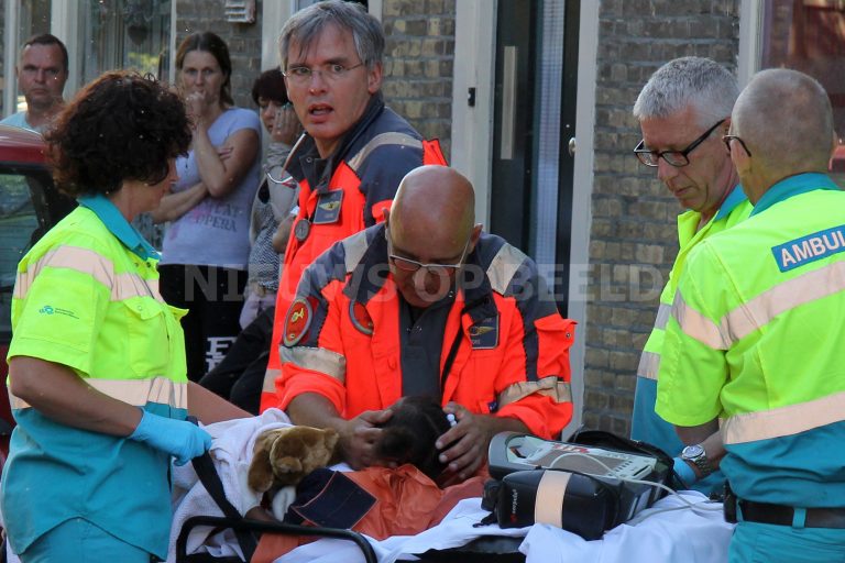 Kind gewond na aanrijding Weimansweg Rotterdam