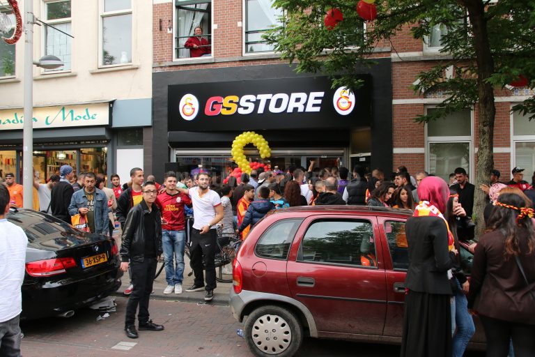 Opening fanshop Galatasaray Zwart Janstraat Rotterdam
