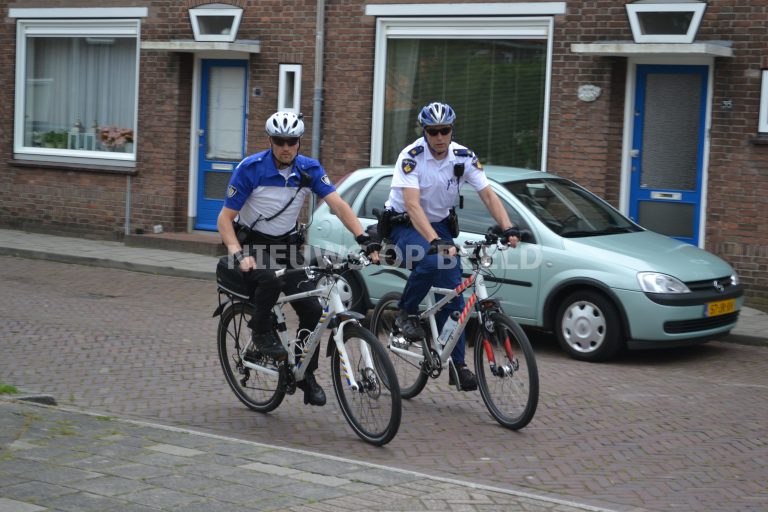 Oplettende burger grijpt scooterdieven bij NS Station Vlaardingen Oost